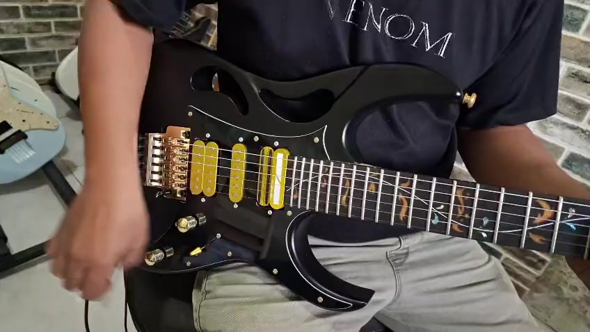 @AUP VEYZ SUSTAINER