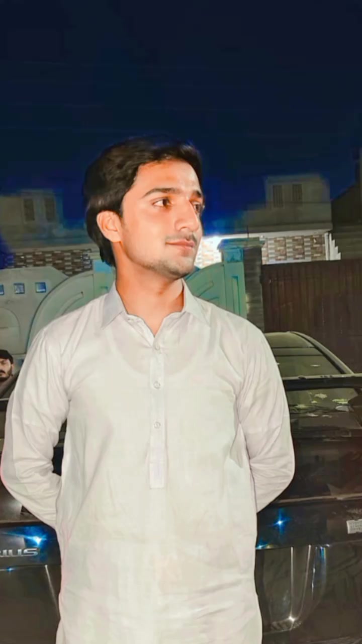 @🫅🏻Malik-WAQAS-Awan🎓