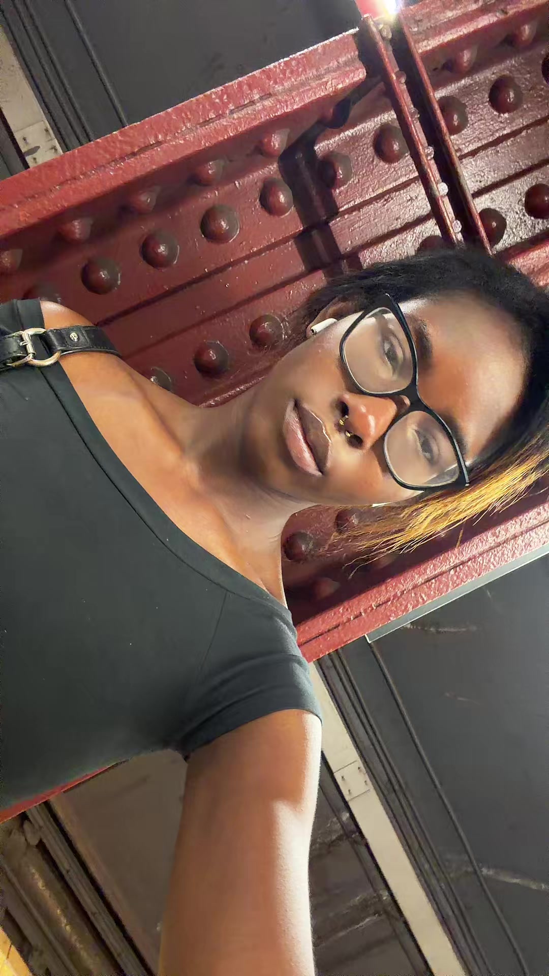 @unsimplydara