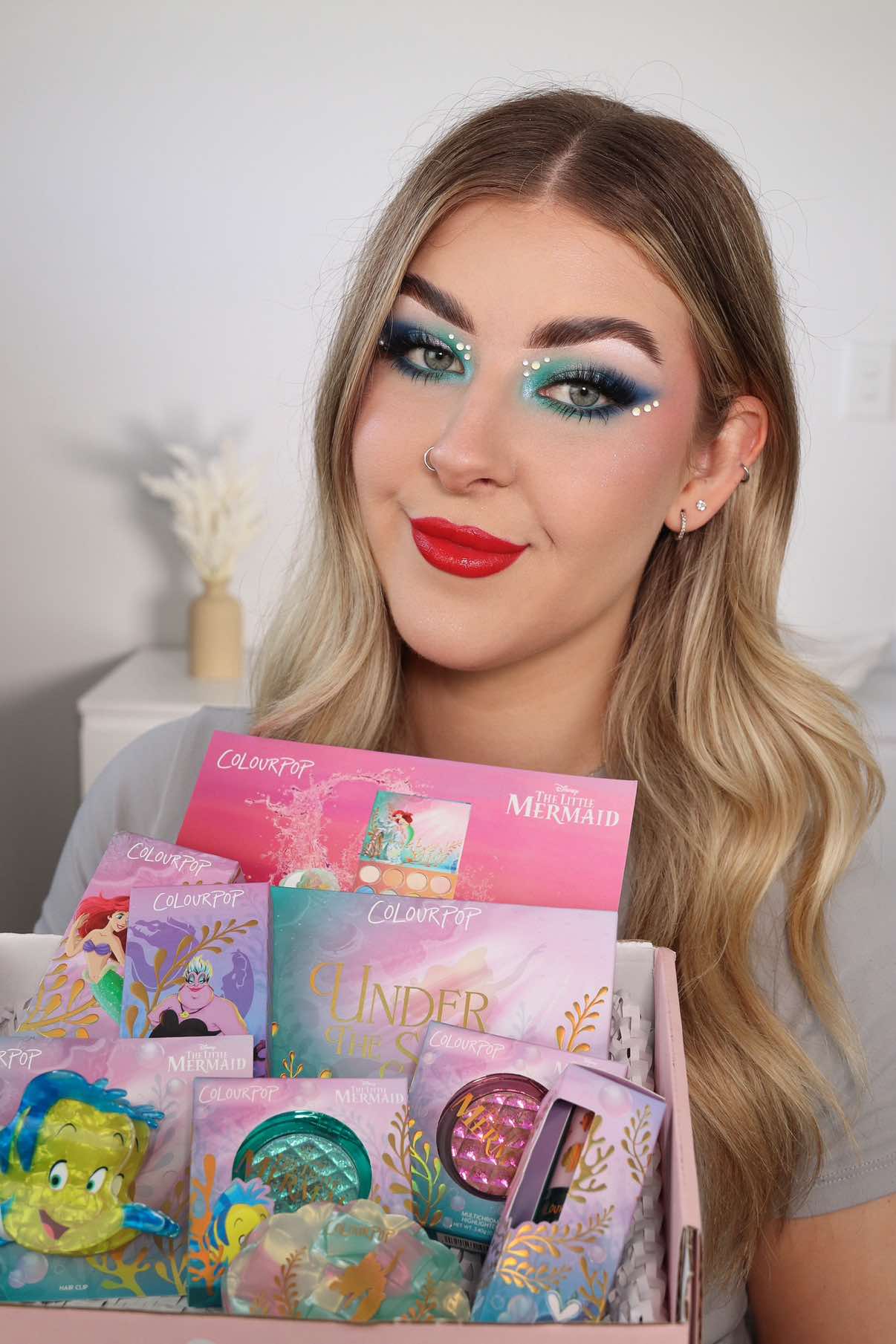 @Alix | Creative Makeup Content