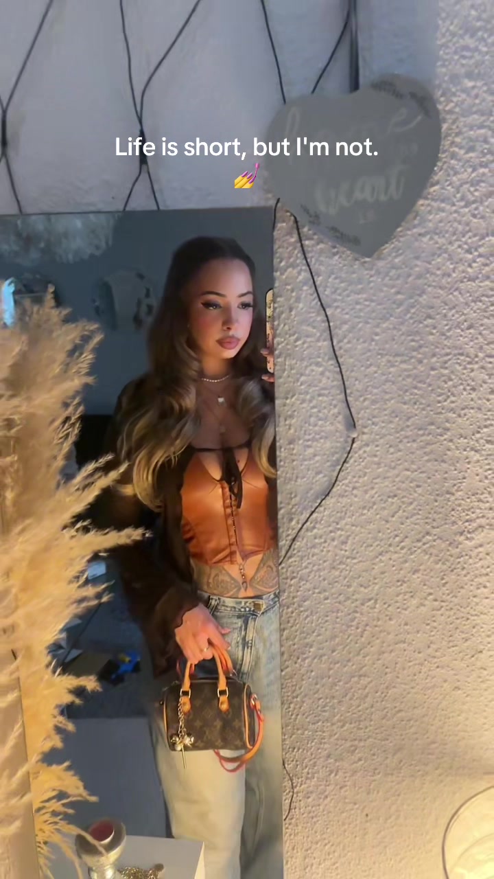 @Vanessa ๐ฆ