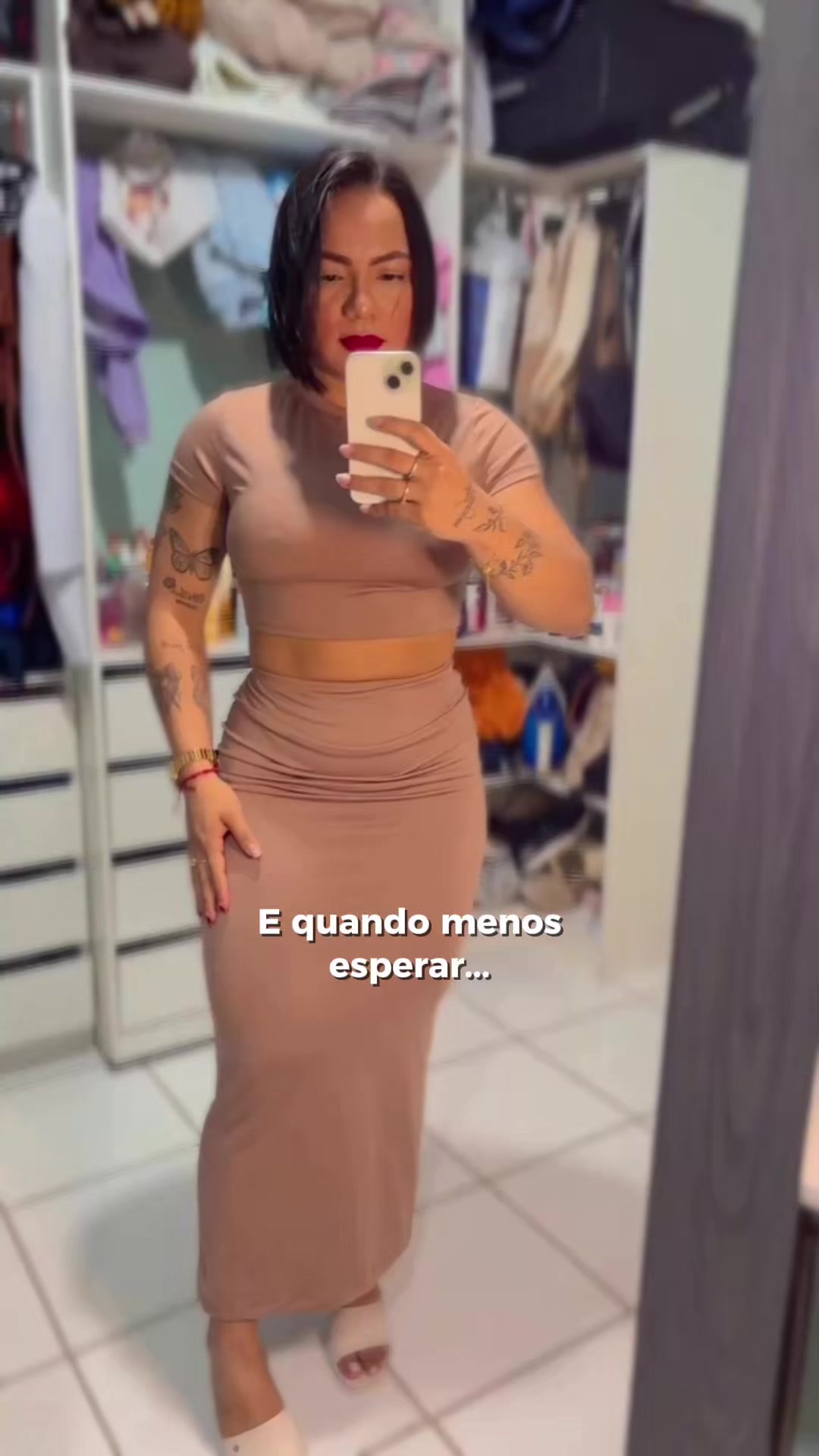 @lari19980_