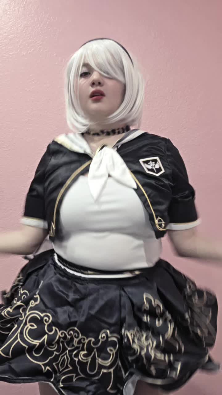 @<3