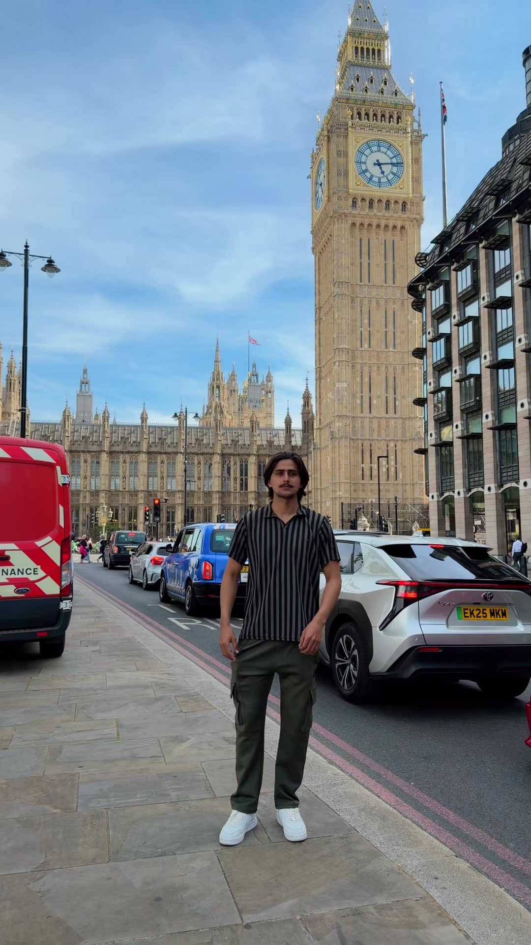 @عدیل گورایہ 🇬🇧