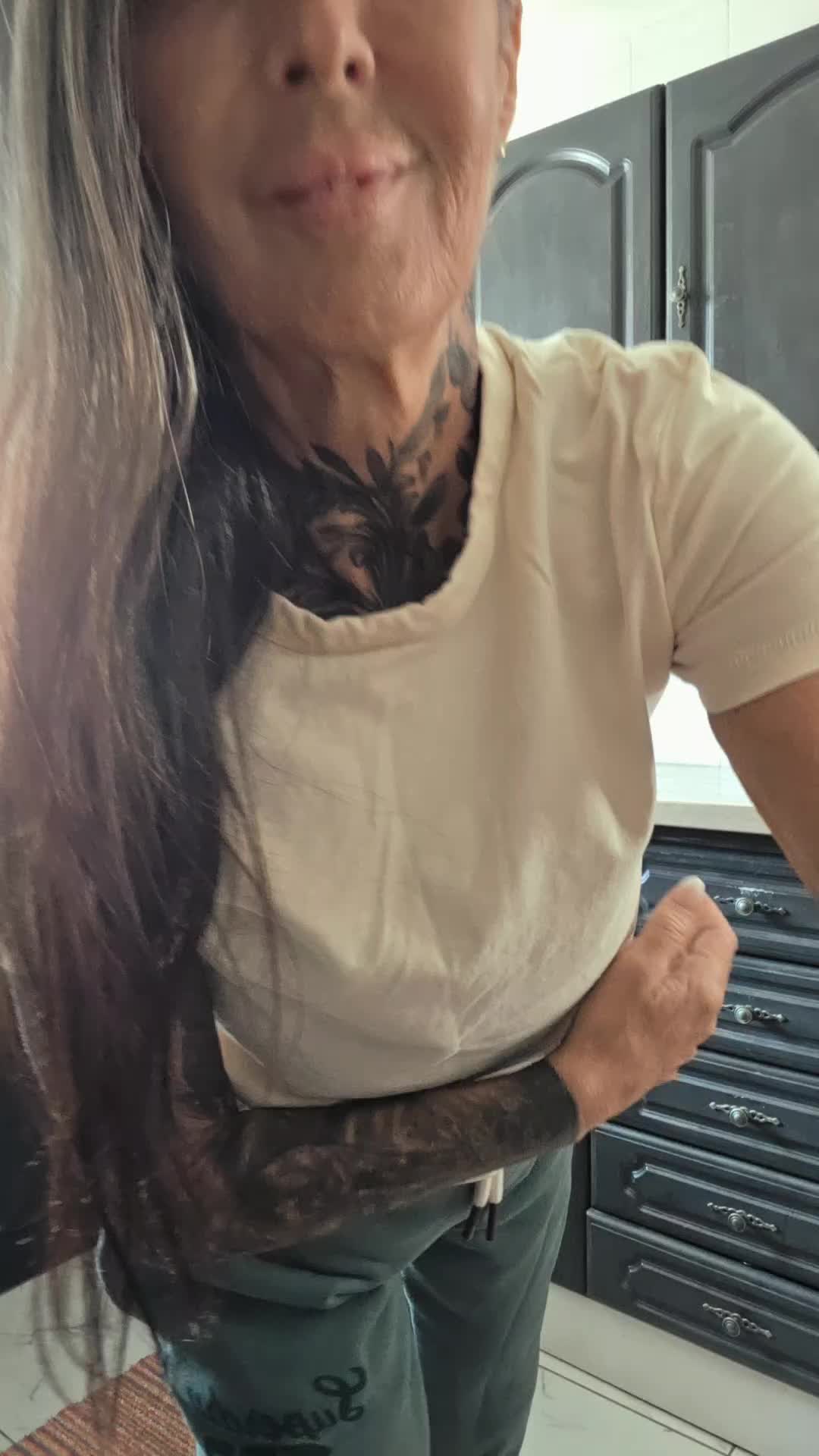 @tiktok michelleshelly