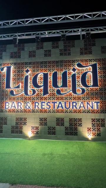 @Liquid Bar & Restaurant