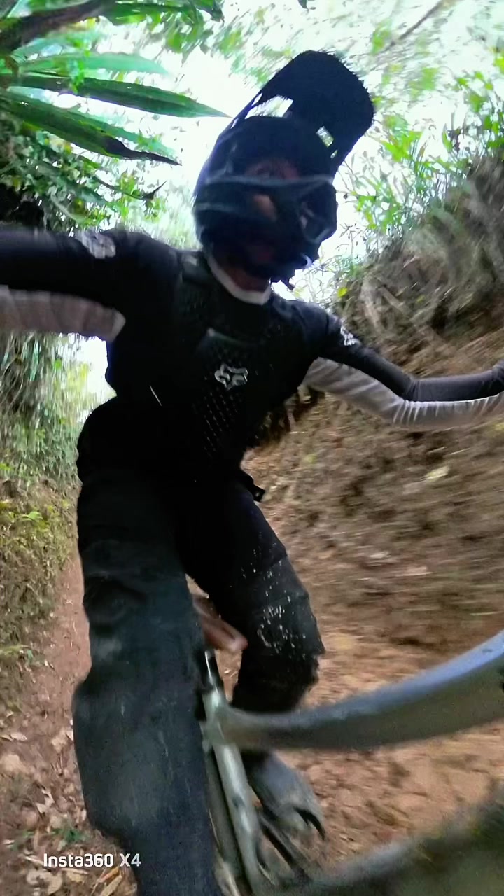 @Rueda/TRAIL