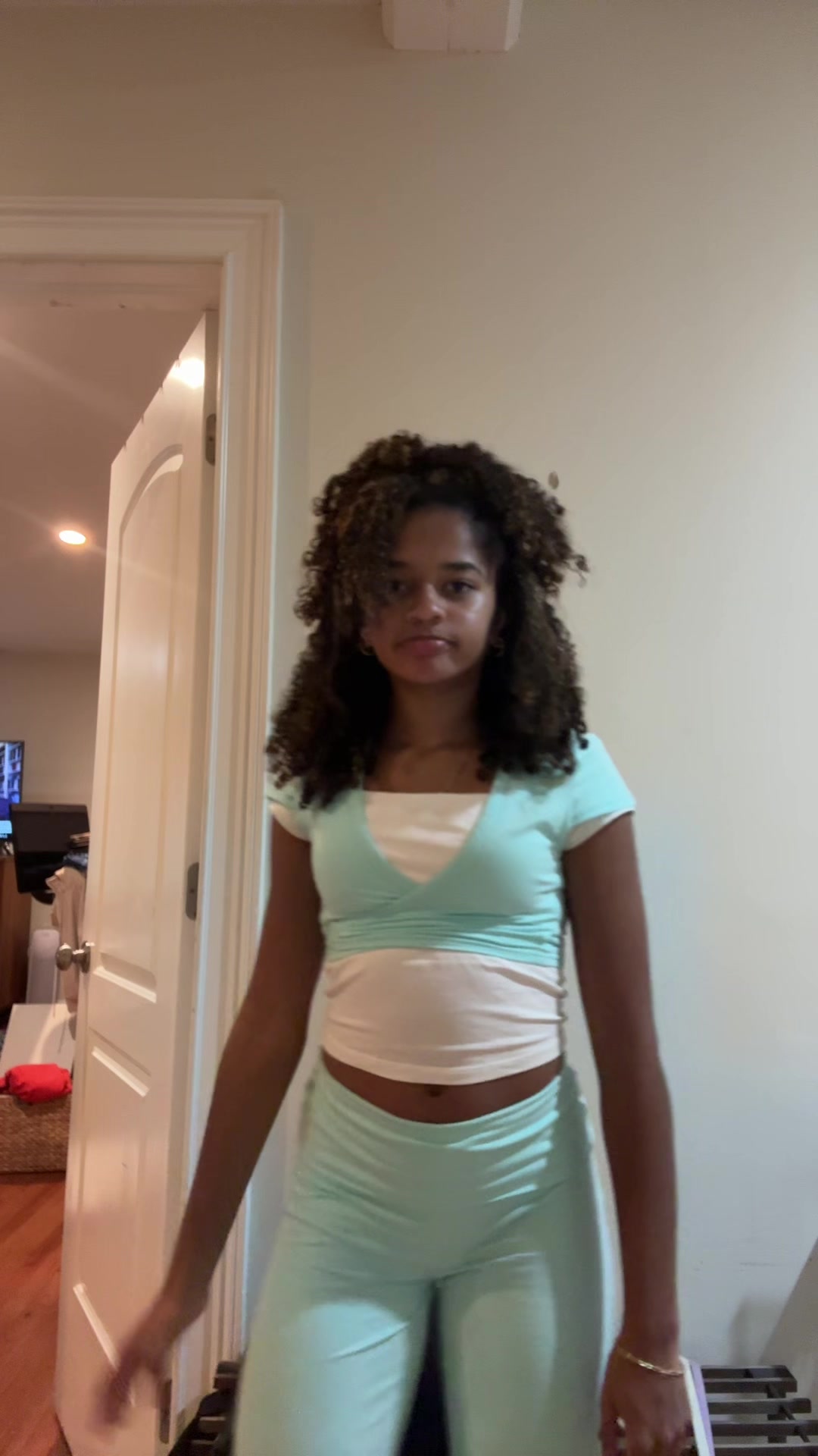 @Yanii