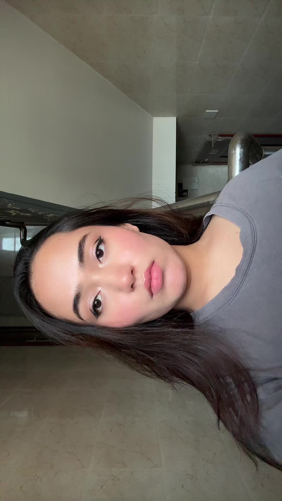 @Esther Siwa