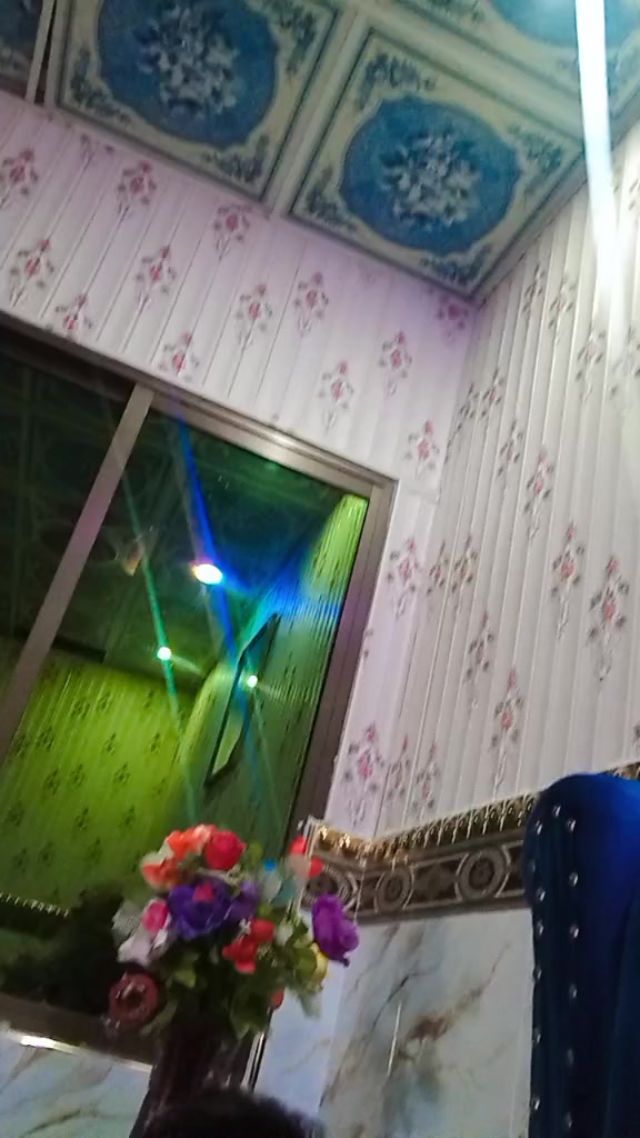 @fahroom