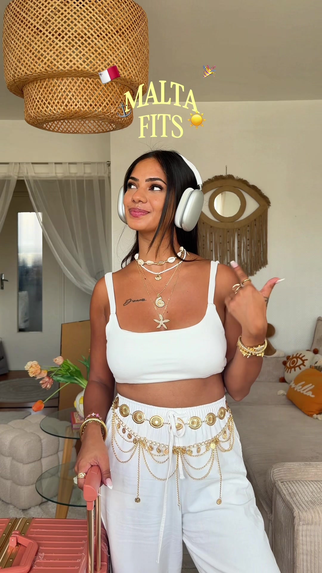 @Yasmine | Desi Girl