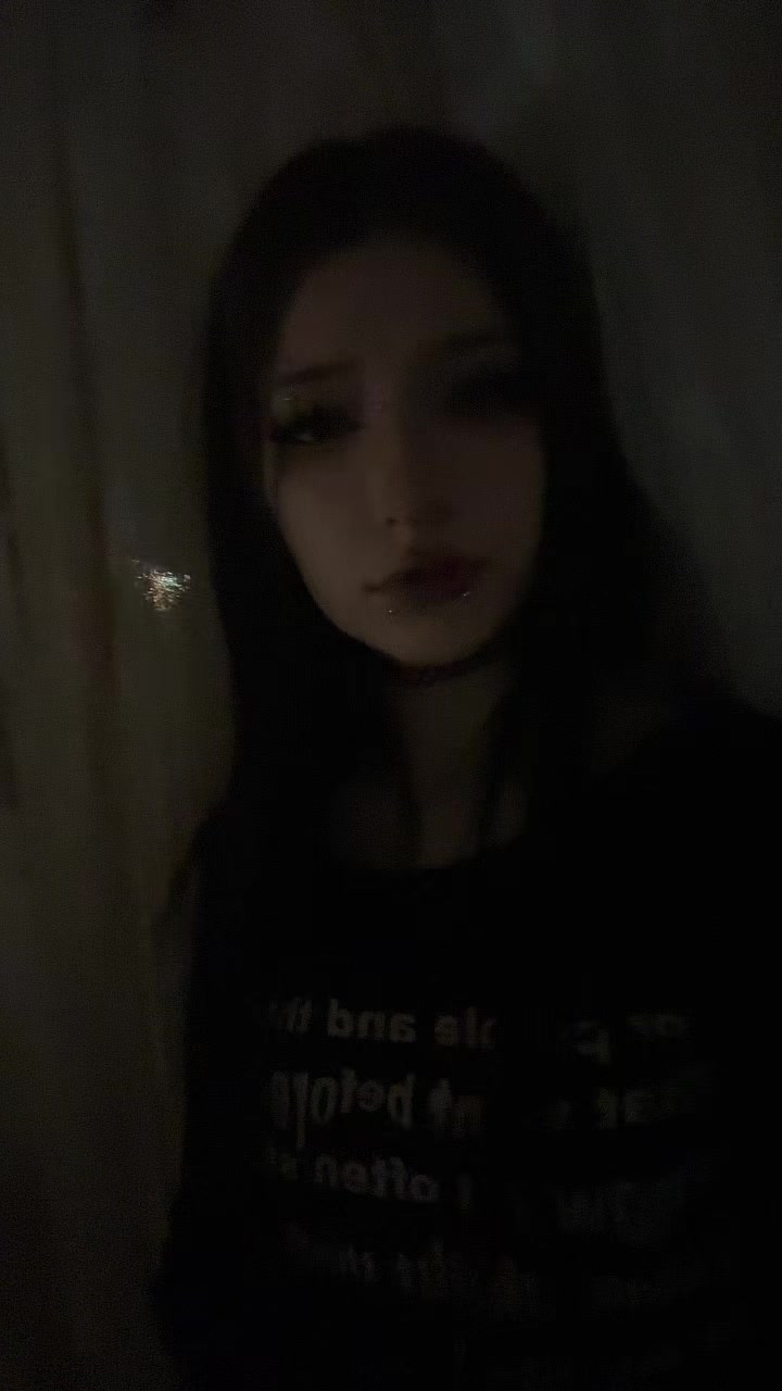 @⊹ ࣪ ˖ ໒꒱ 血腥的天使 𝜗ৎ