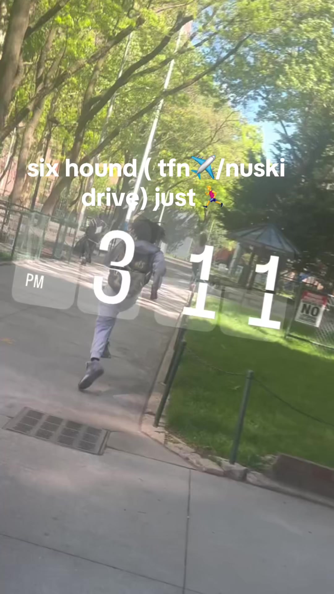 @⃟