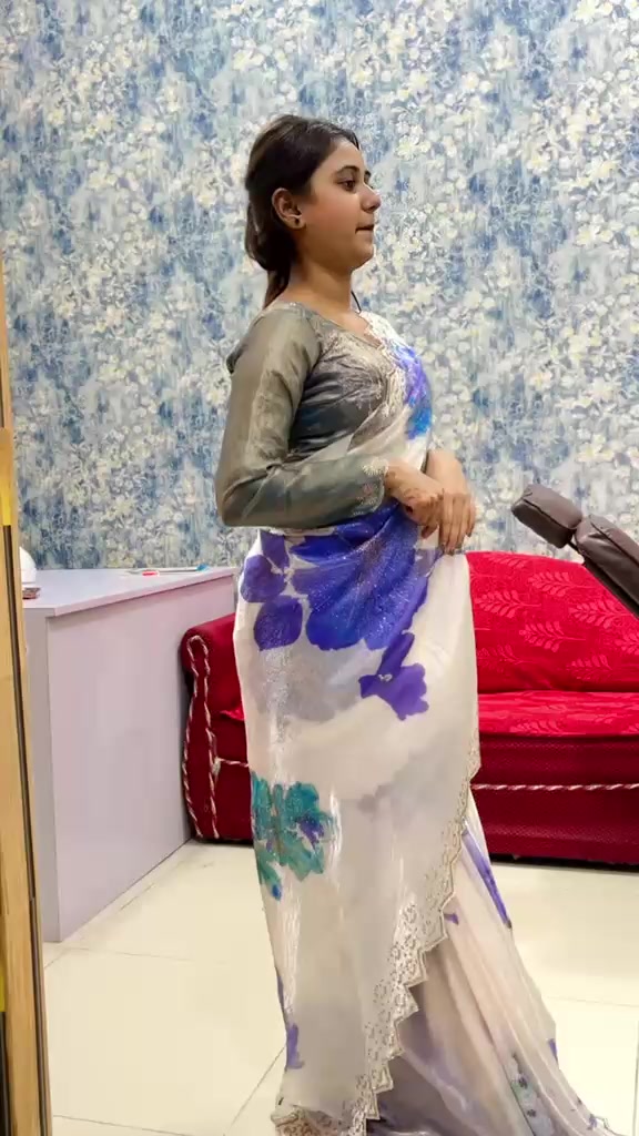 @❤Chandani sarraf❤