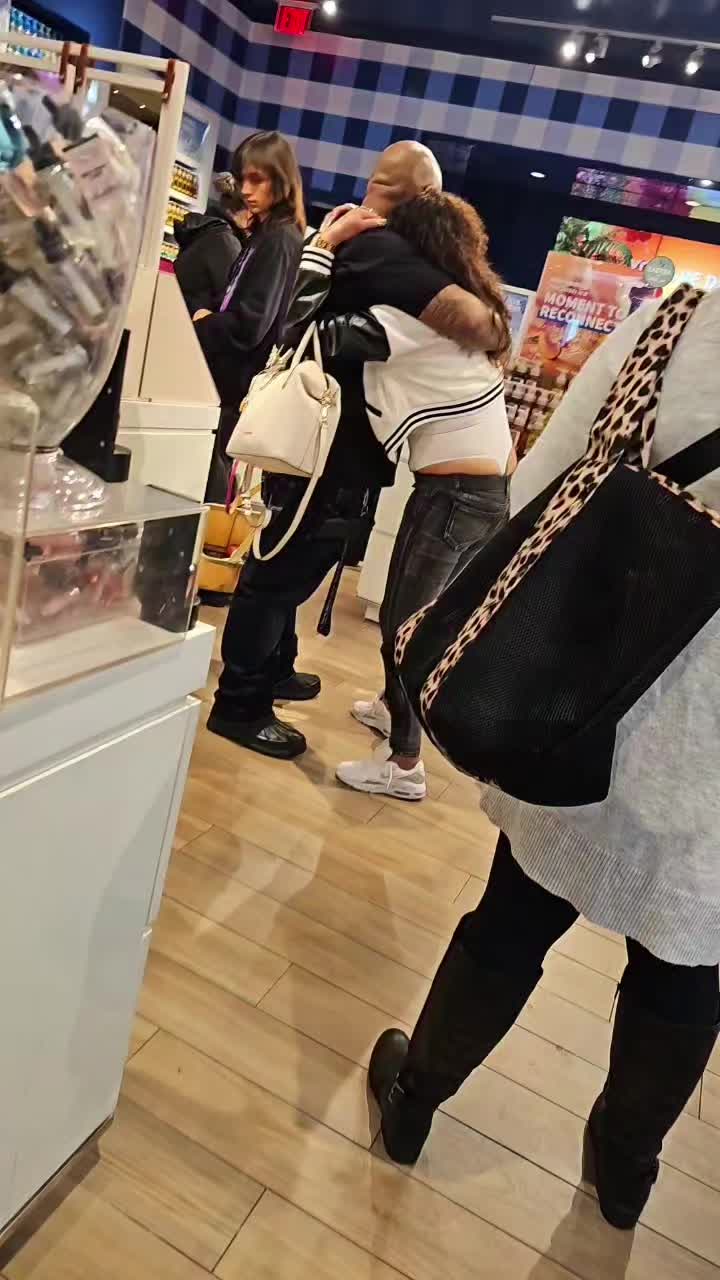 @Victoria