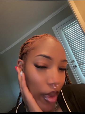@Yaunaaa🕷️