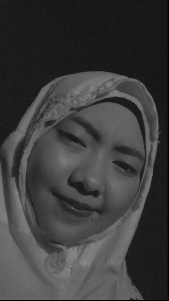 @Butiran debu🌺