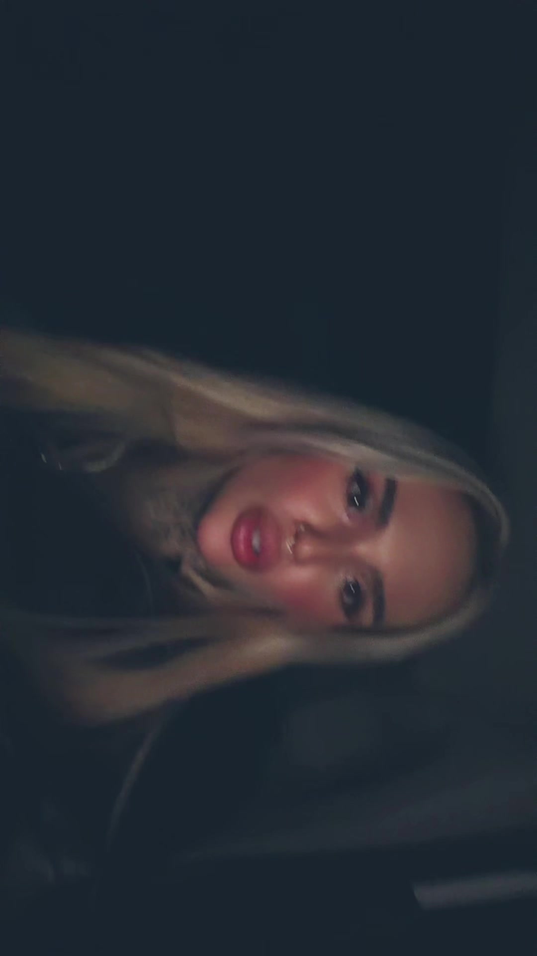 @Idi.nvxyi