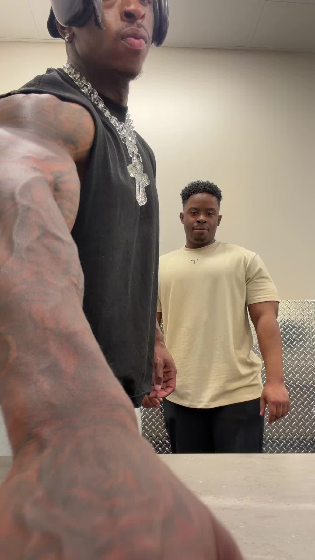 @Ju