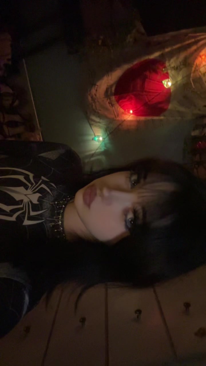 @zilla🦇🍁