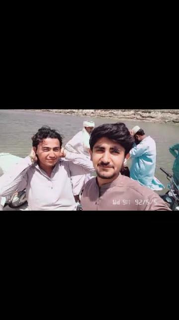 @Malik Hasnain🫀😇