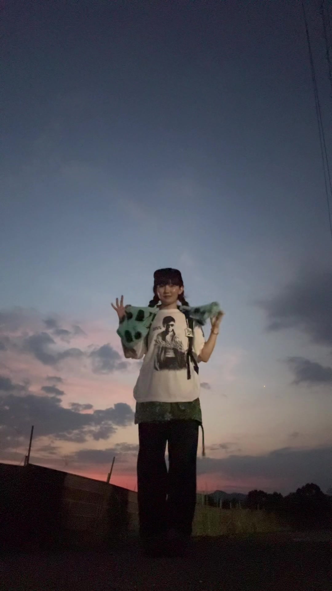@シュウ