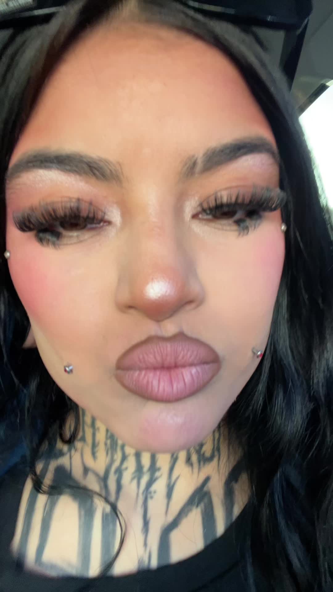 @FREAKSHOW KEEZH🦇