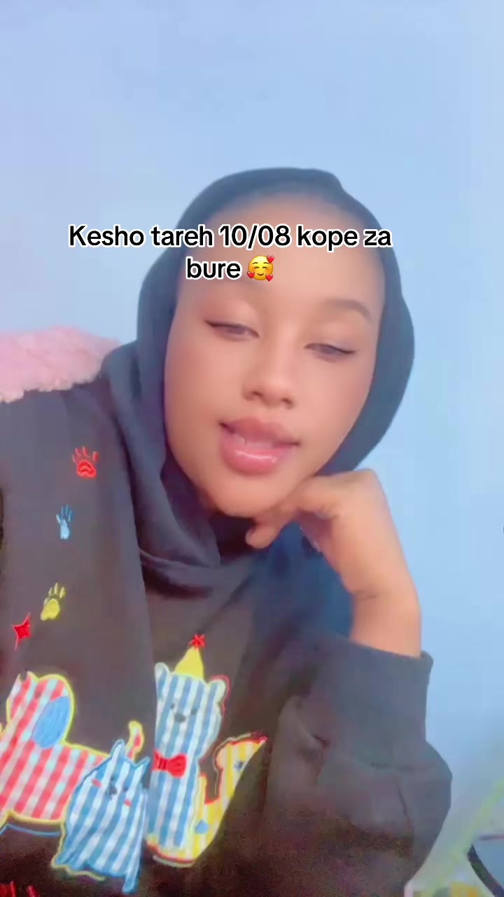 @Dee_lashes_conture