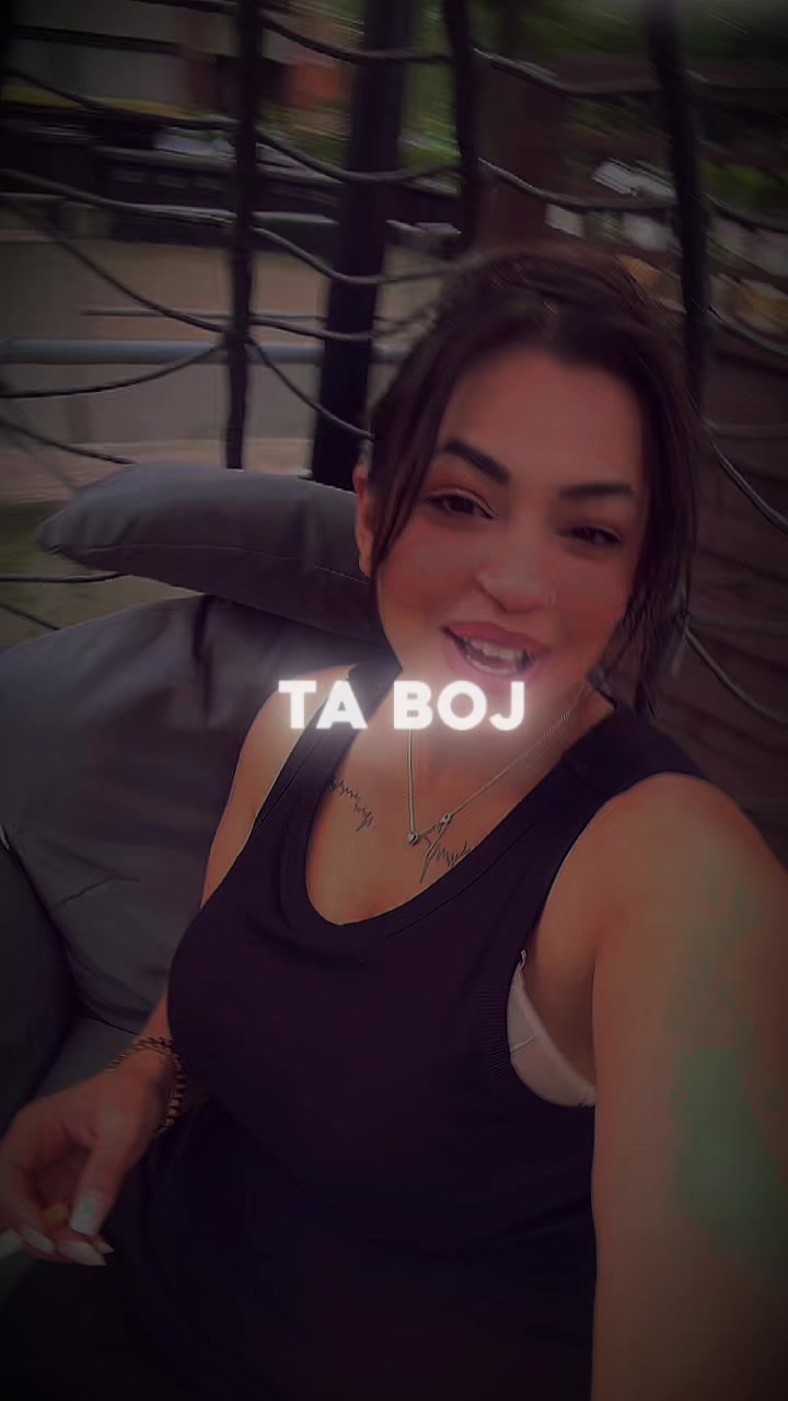 @Queen 👑