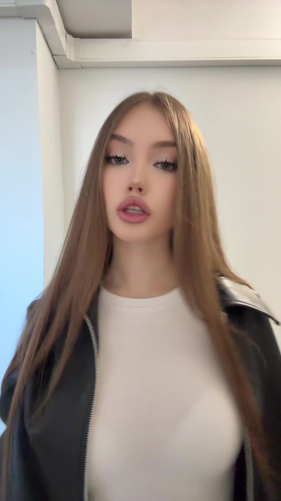 @RYZHAKOVA🎀