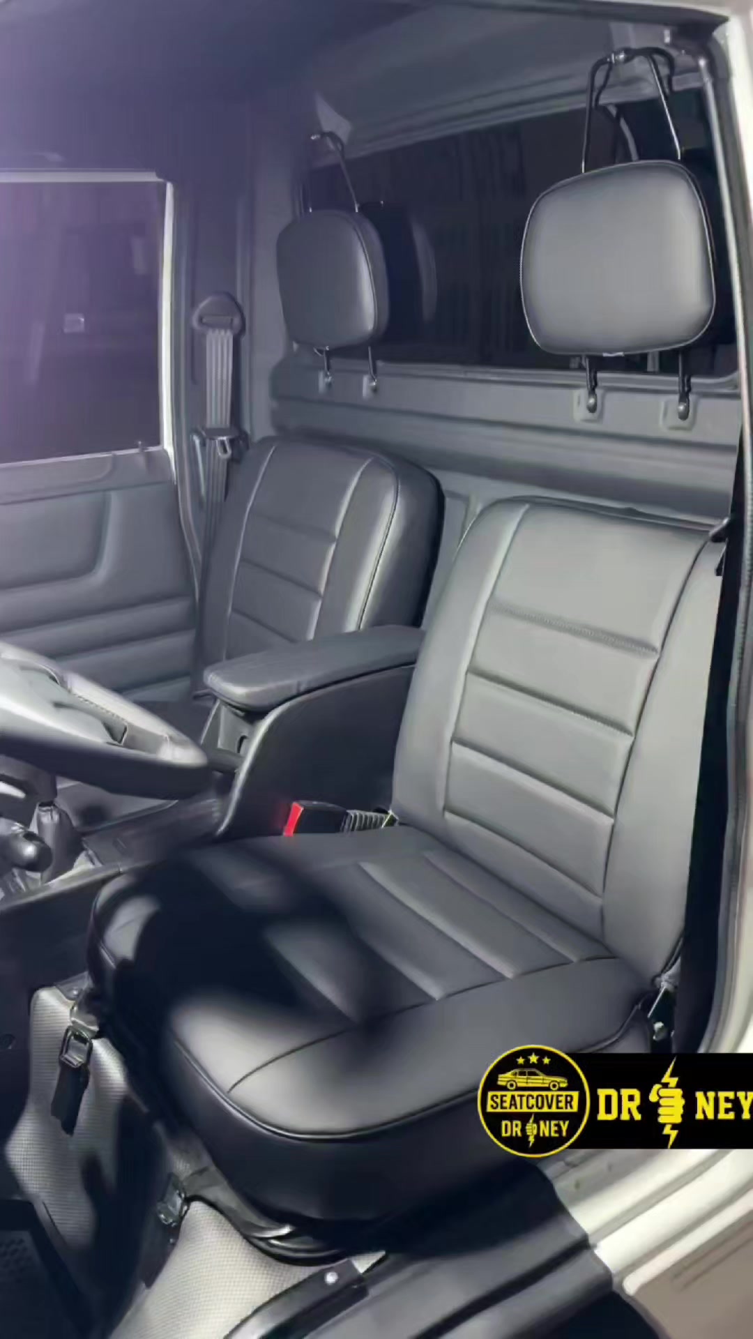 @DR NEYSEATCOVER | CAR INTERIOR