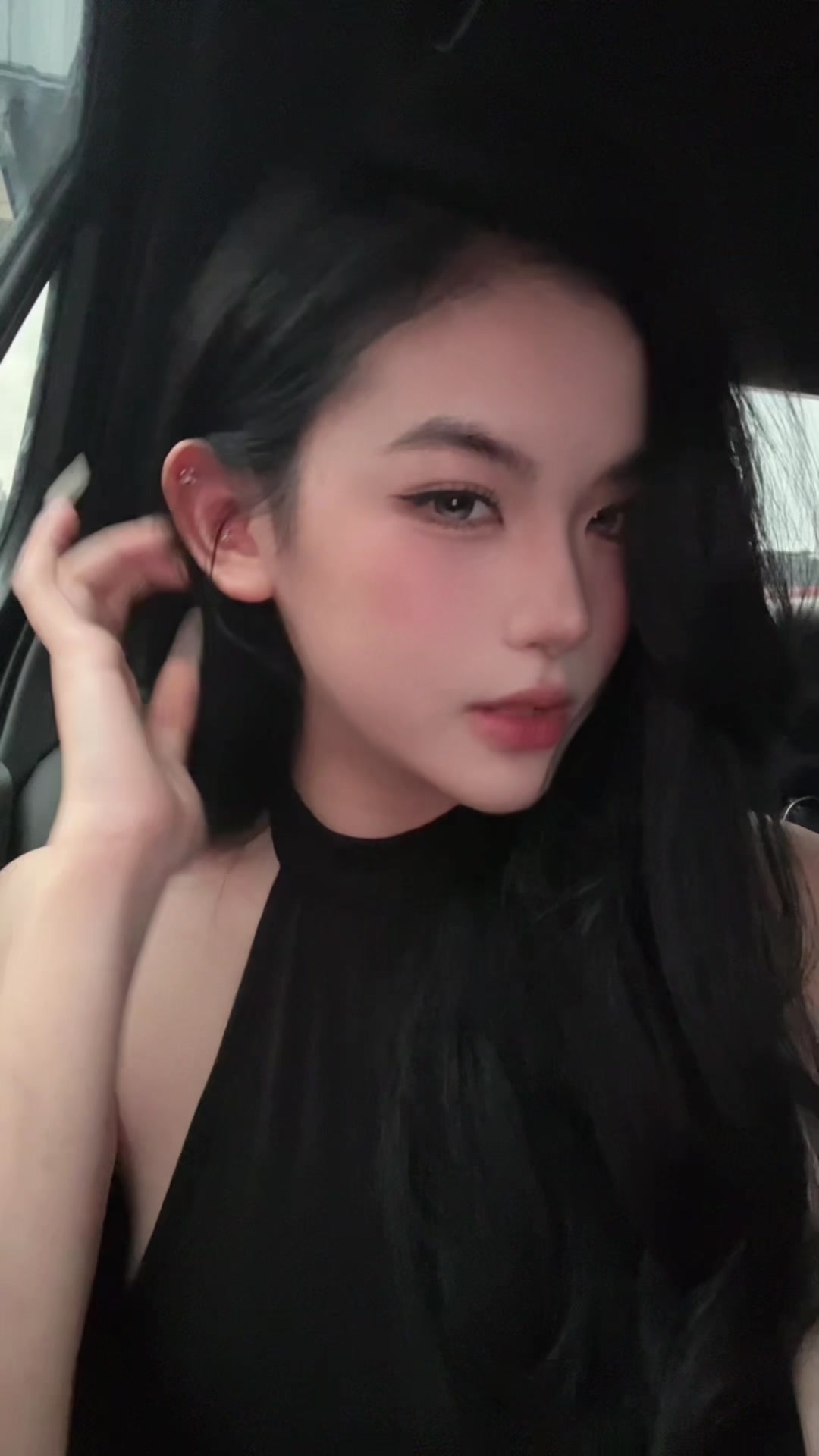 @rosewithqueen