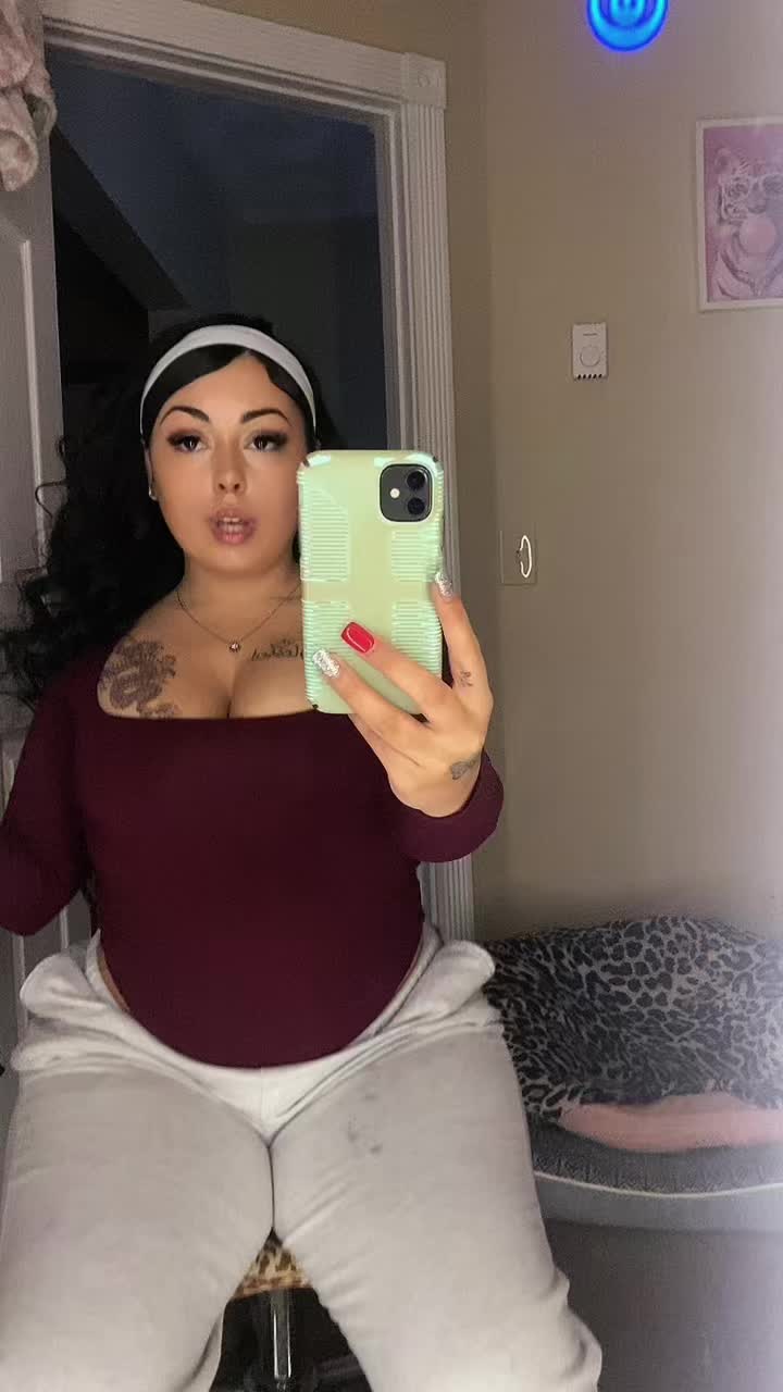 @Tatyybabyy