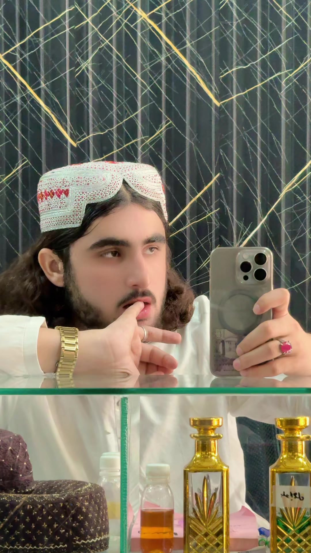 @اسحاق محمدی