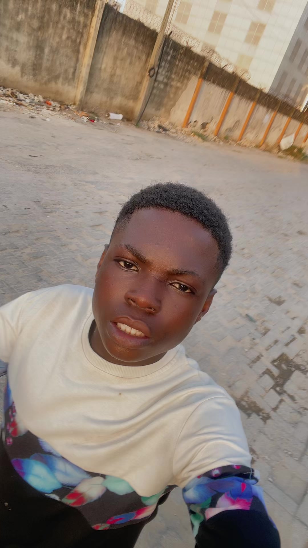 @AYOLA VIBEZ