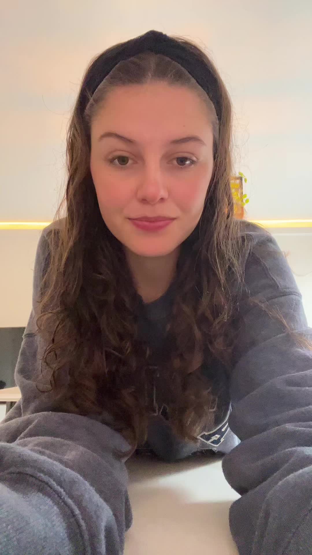 @anna