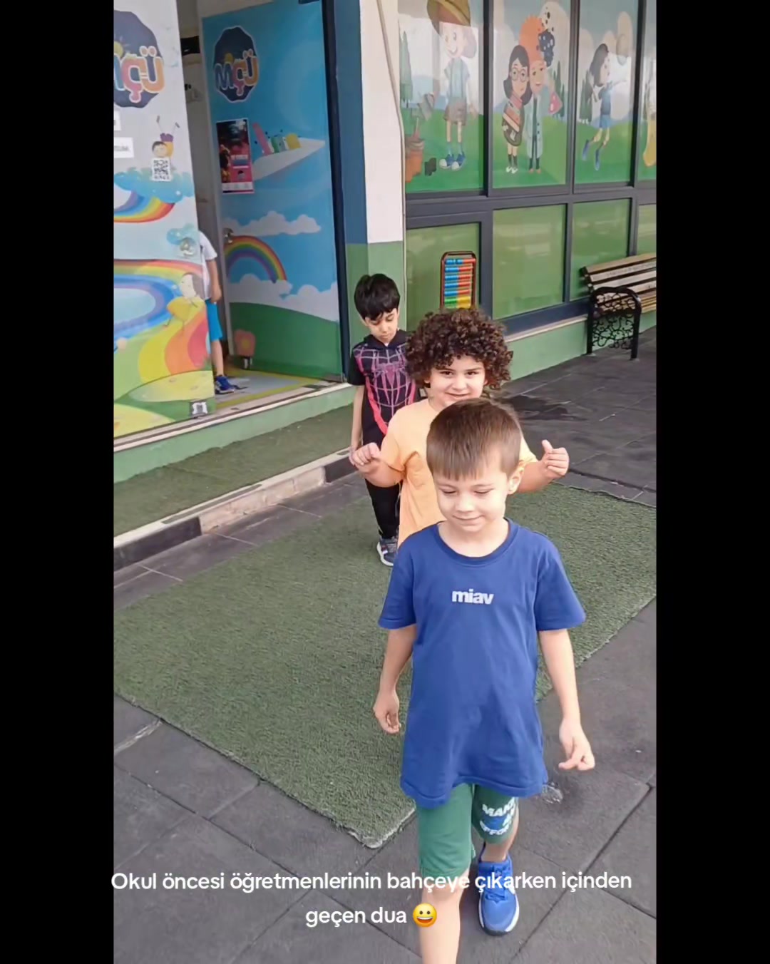 @&Ouml;znur Akar