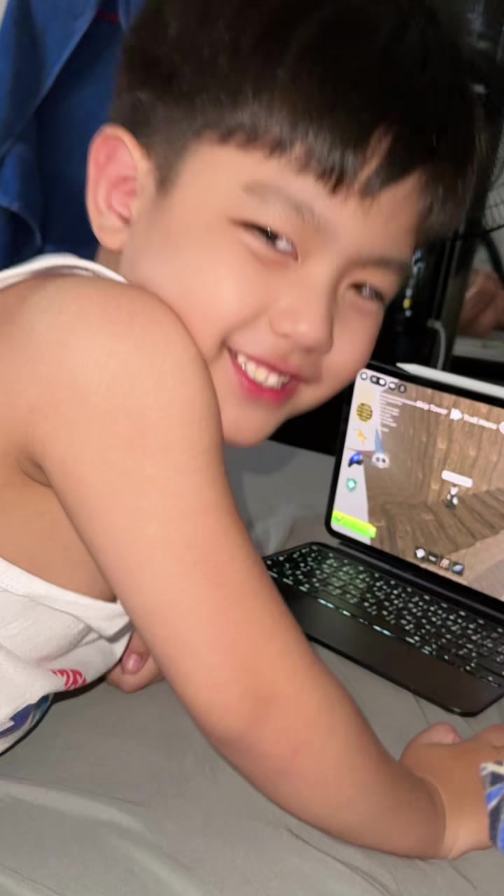 @ASHTIN