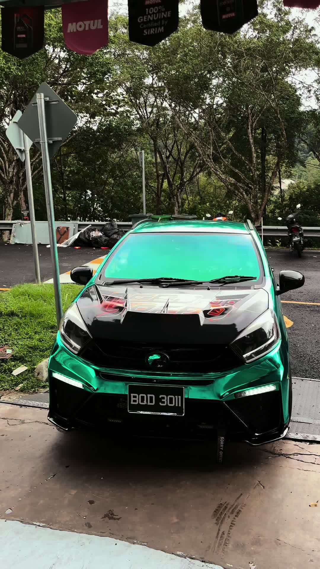 @🕷️