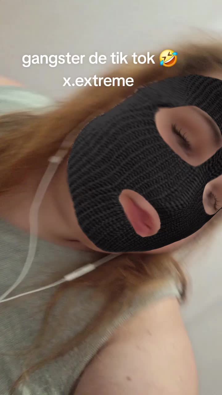 @Petite luna🤍