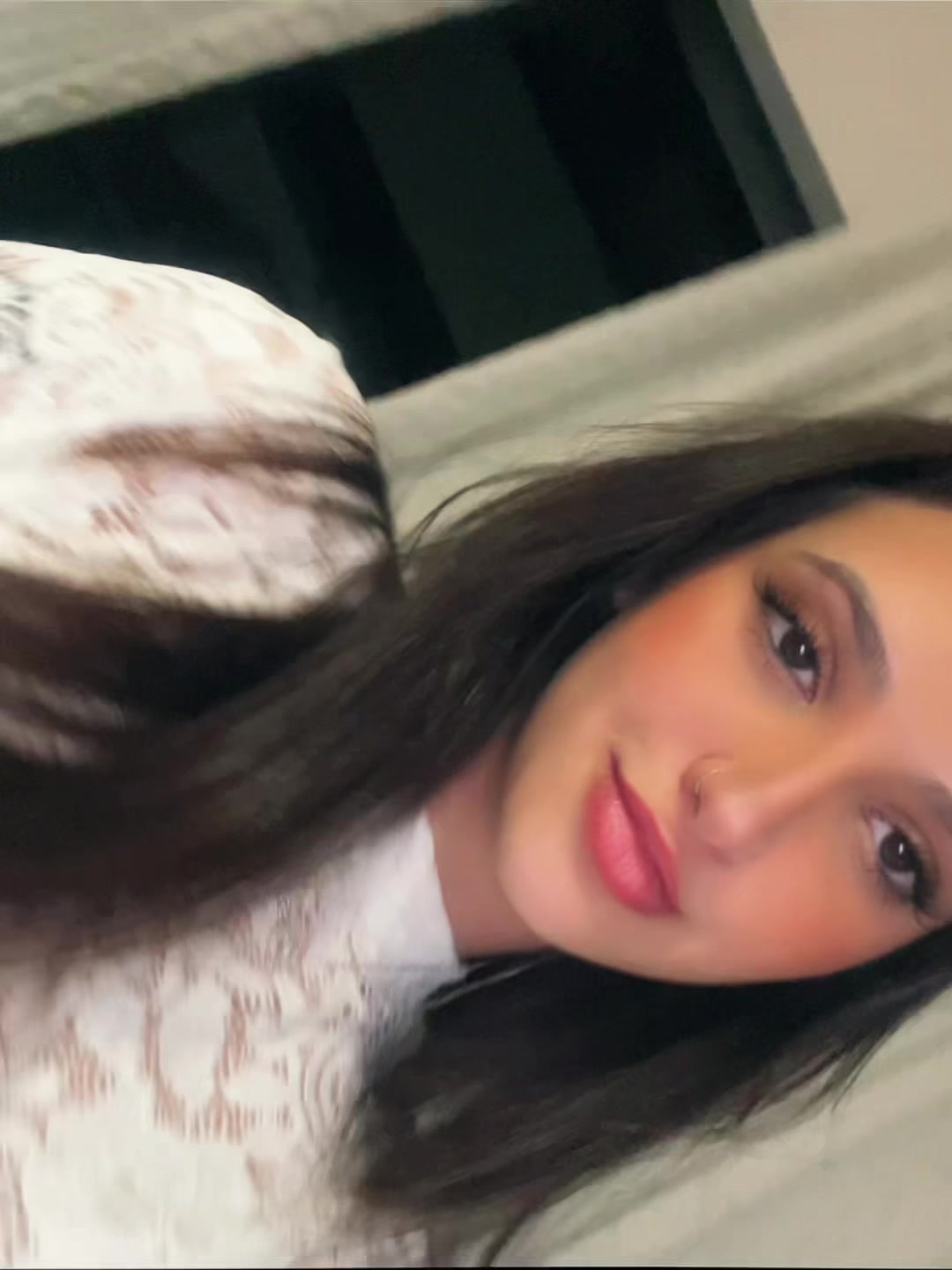 @brunaasimeoni