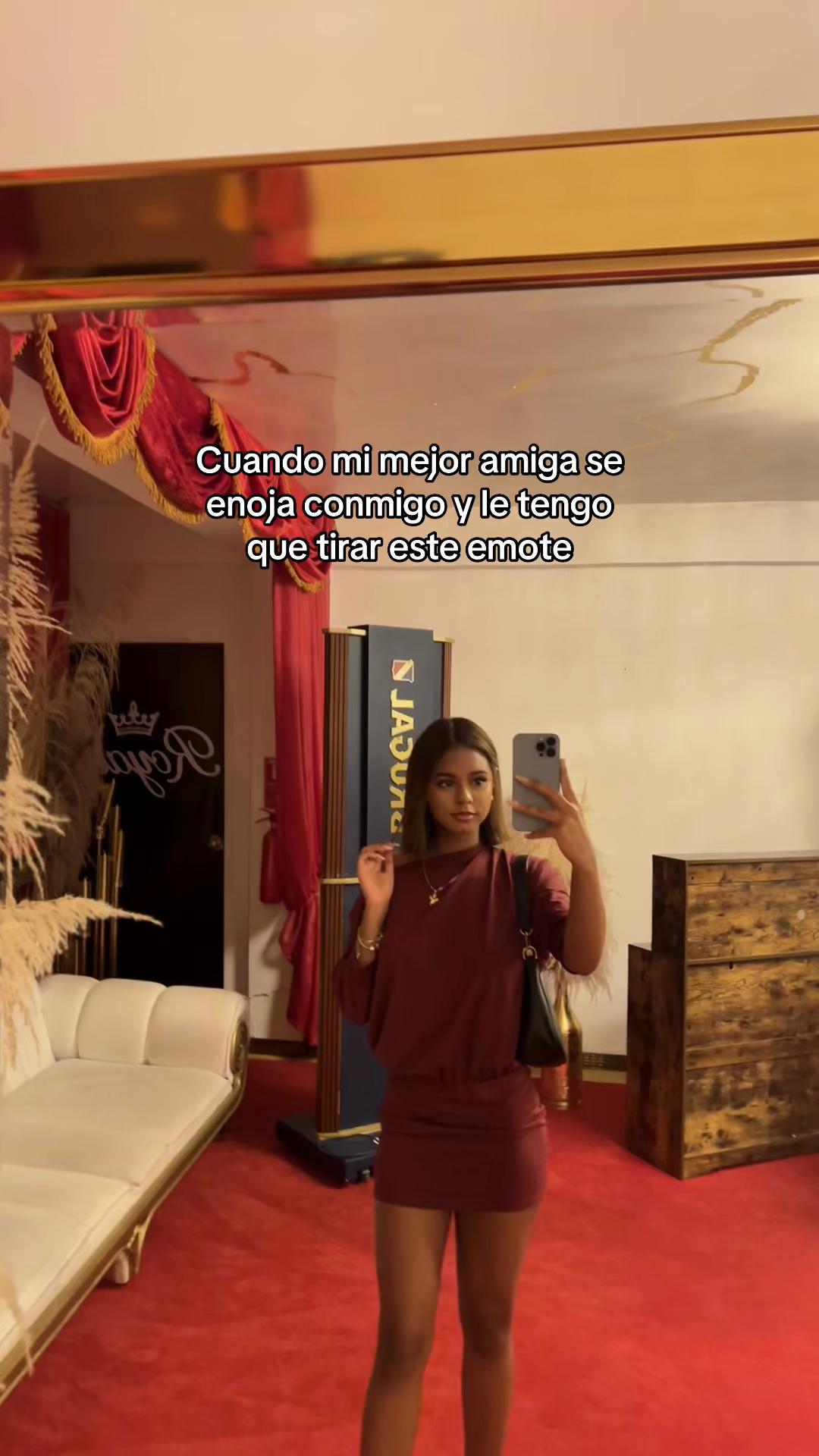 @caroline