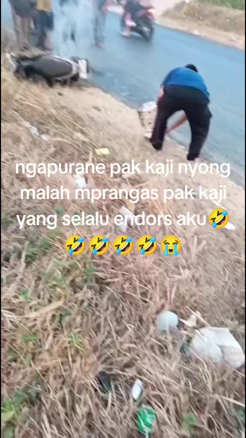 @Mak Krombong