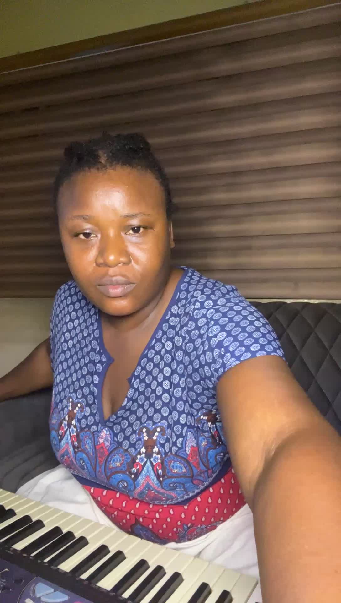 @Monica_eze