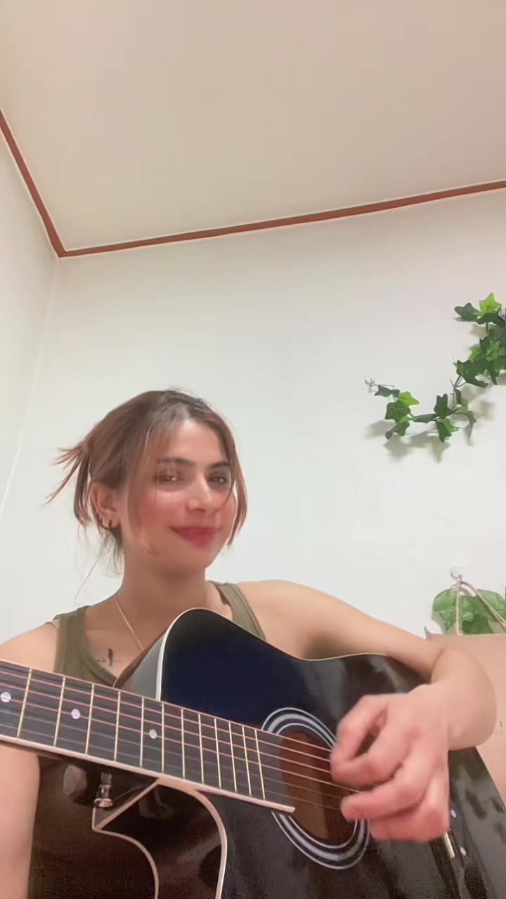 @🦚🕊️