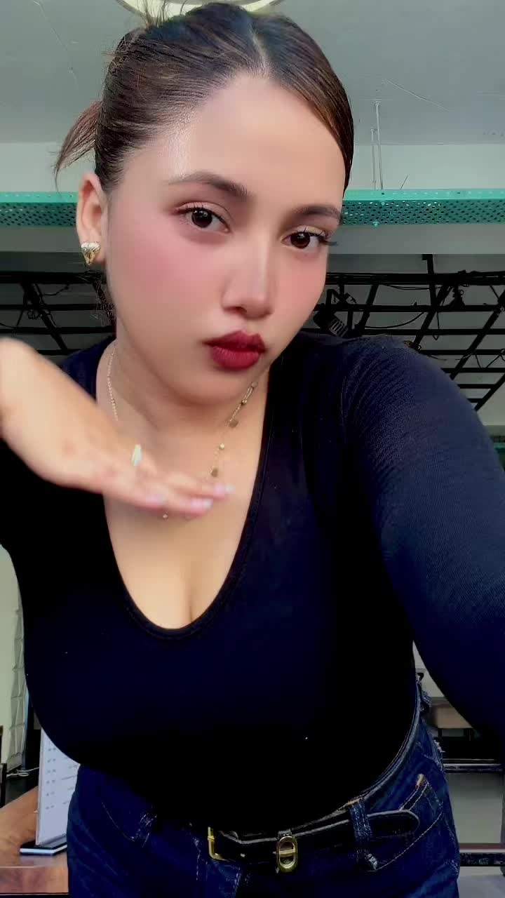 @Who_is_aeshika