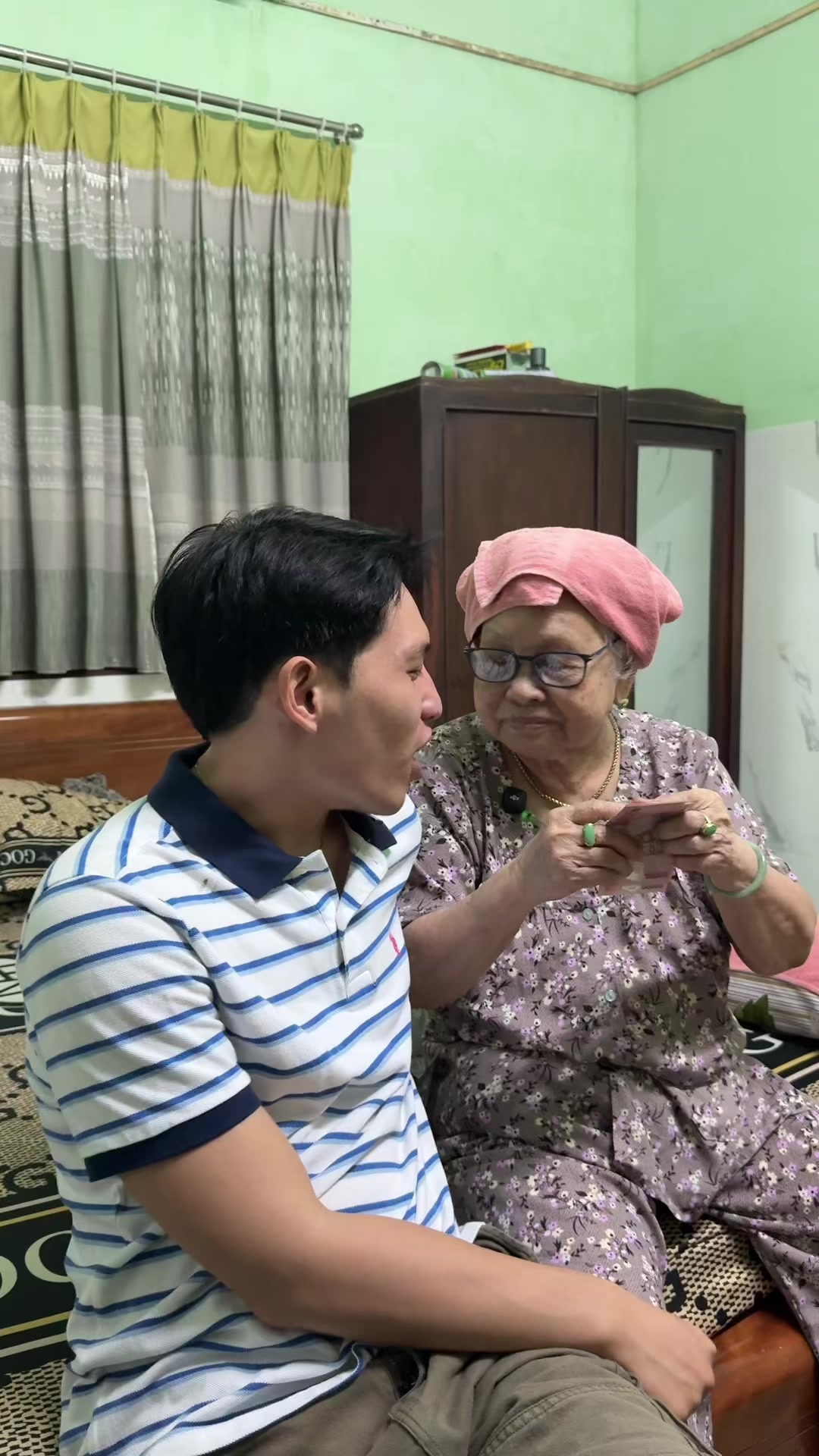 @Nguyễn Hồng Thủy