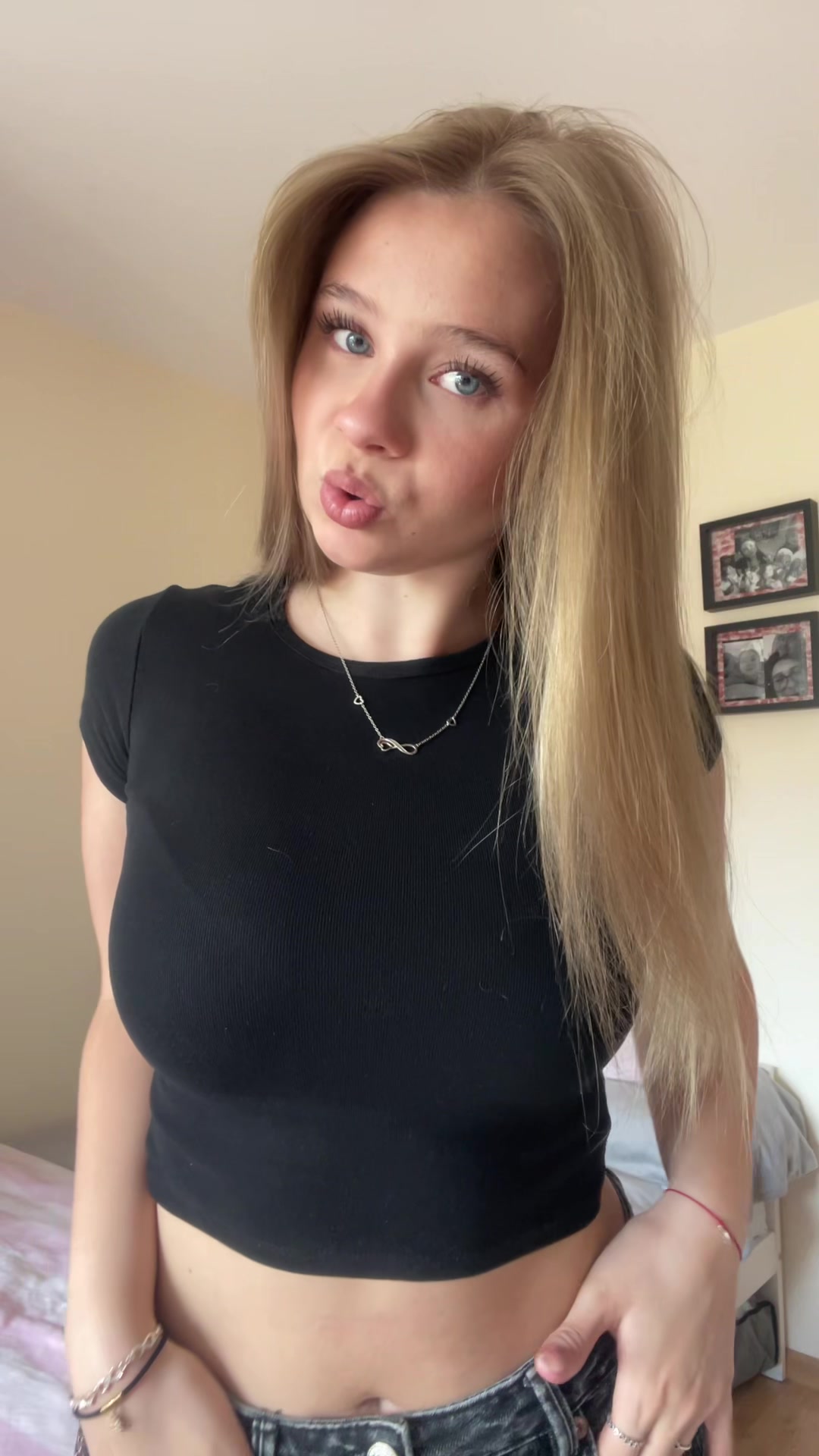 @🥥