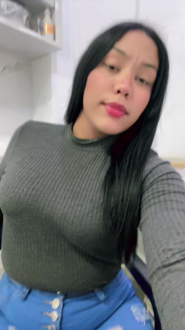 @Vicky😍😈