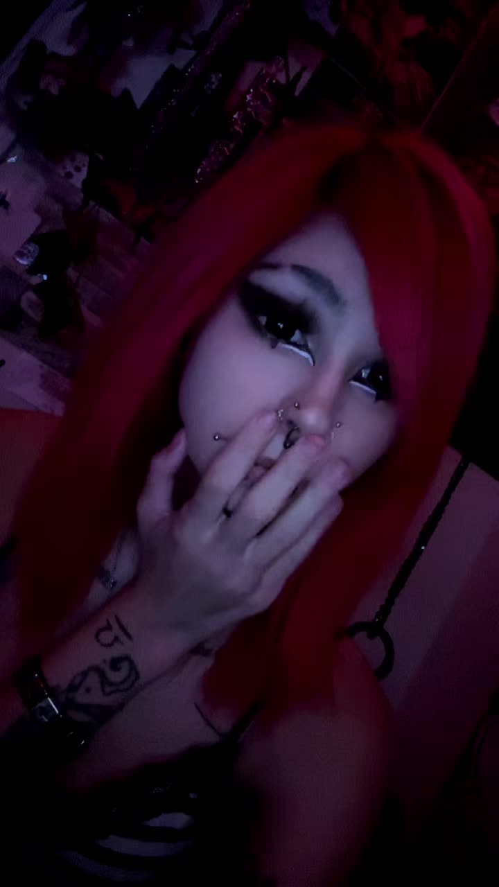 @z0mbi3_b1t3s